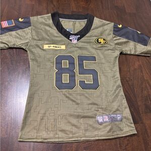Green military pride edition 49ers jersey. Women’s medium *FITS LIKE A SMALL*